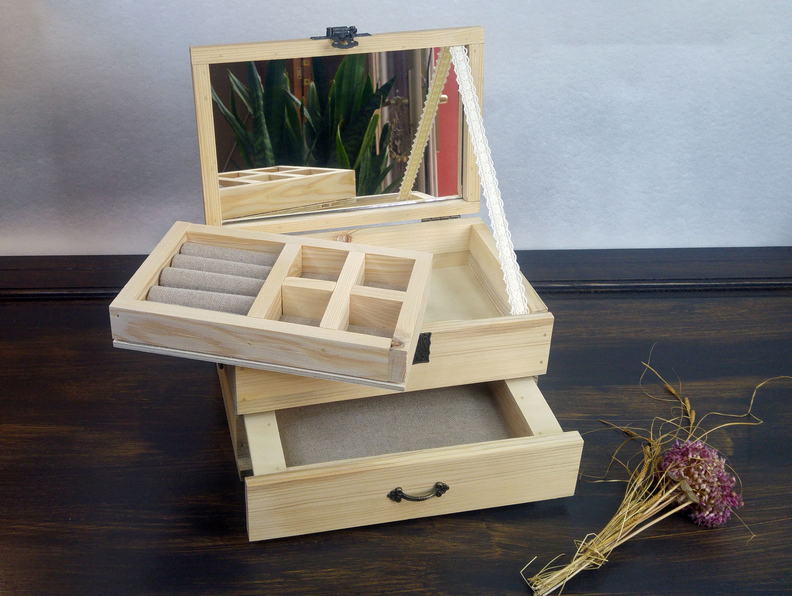 Boîte à bijoux gravée en bois, Écologique, #madein95