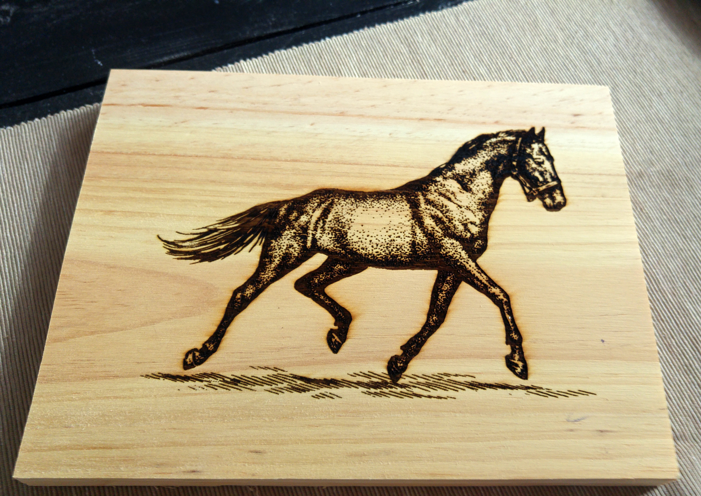 Tableau en bois gravé personnalisable – Image 3