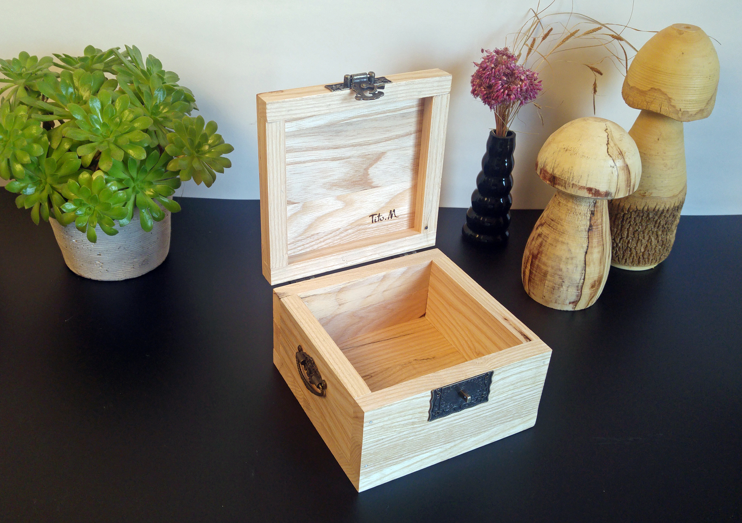 Petit coffret gravé en bois noble – « La Dauphine » – Image 5