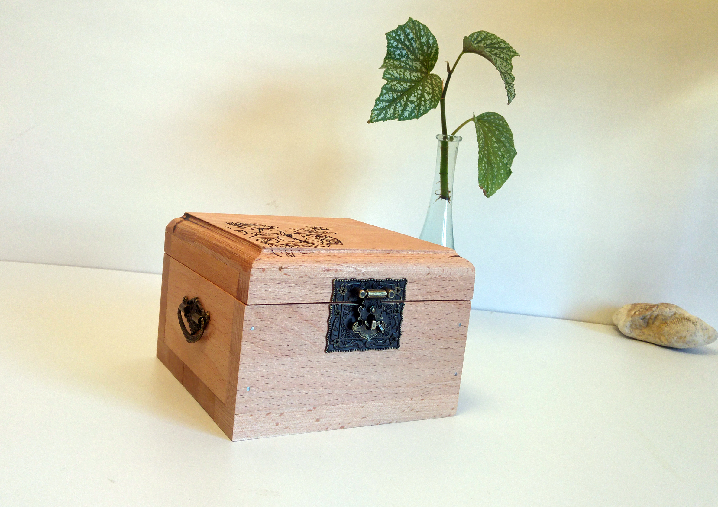 Petit coffret gravé en bois noble – « La Dauphine » – Image 10